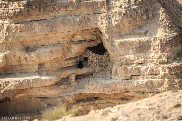 20121027_mar_saba_monk_011_5D3_2728