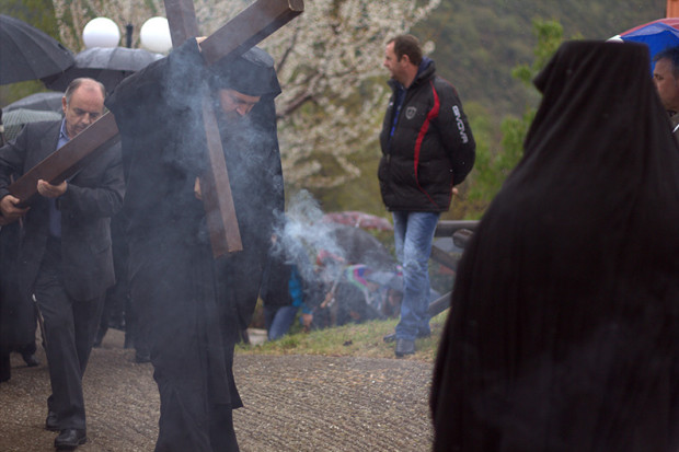 Μεγάλη Παρασκευή πρωί - Στιγμιότυπα από τις Αναπαραστάσεις των Παθών του Ιησού Χριστού