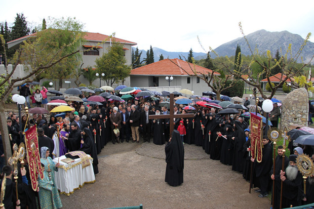 Μεγάλη Παρασκευή πρωί - Στιγμιότυπα από τις Αναπαραστάσεις των Παθών του Ιησού Χριστού