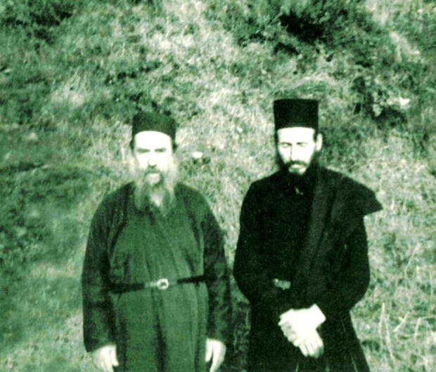 Gerontas-Ioakeim-Monaxos-Theodoros-Vatopaidinou-Kelliou-Analipseos-Karyes-Ag-Oros