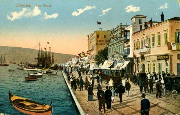 Το Και, από τη γαλλική λέξη Quai (=προκυμαία) που συγκέντρωνε τα πολυτελή καταστήματα, ξενοδοχεία, καφεζαχαροπλαστεία και προξενεία.