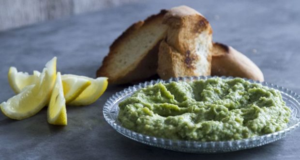 recipe_main_akis-petretzikis-hummus-avocado